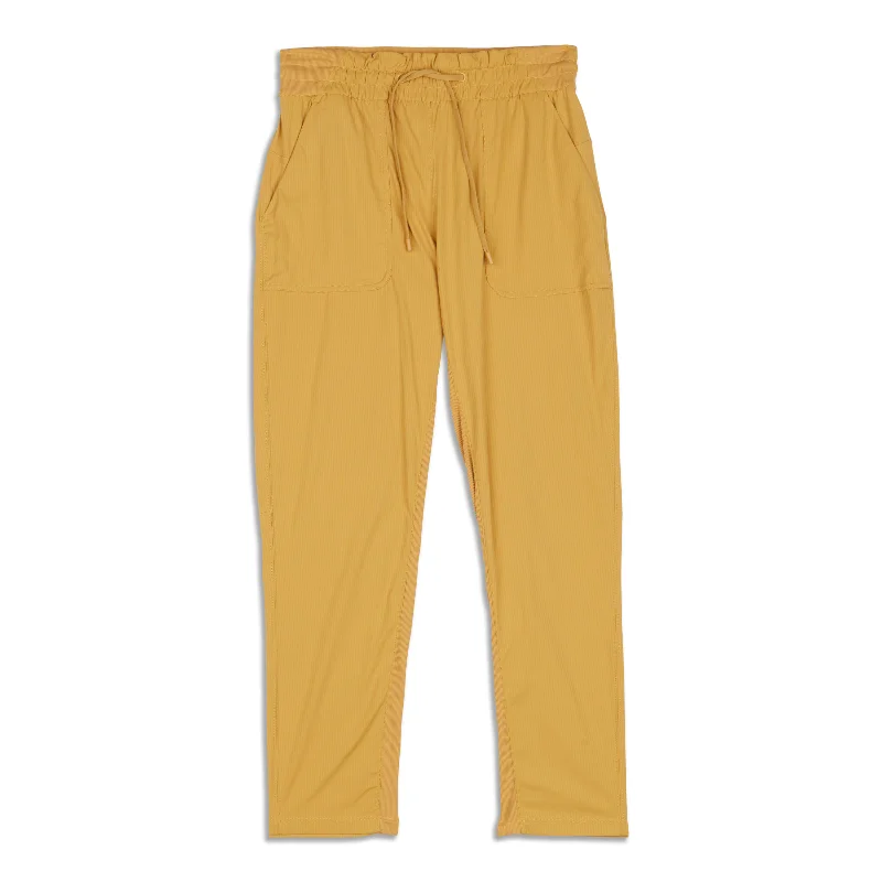 Beyond The Studio Pant Slim - Resale