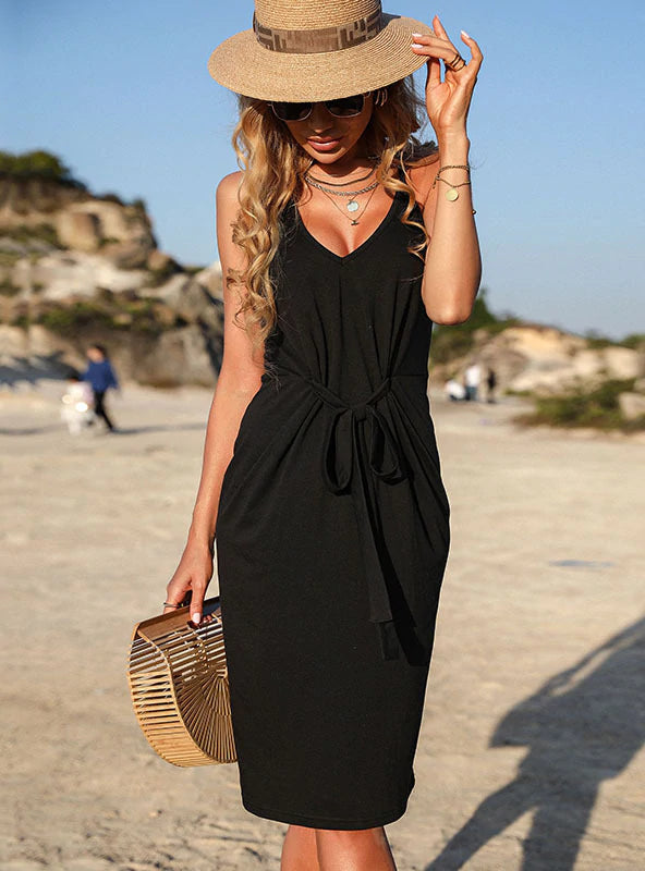 SLIM BACKLESS SEEVELESS PLEATED SLING DRESS