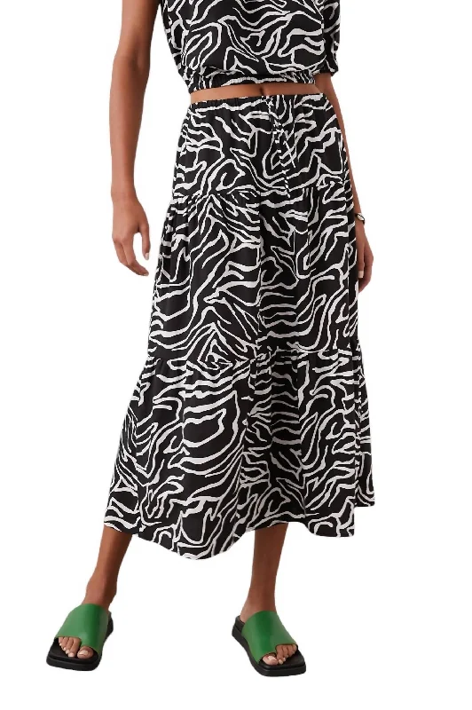 Mary Skirt In Contour Lines